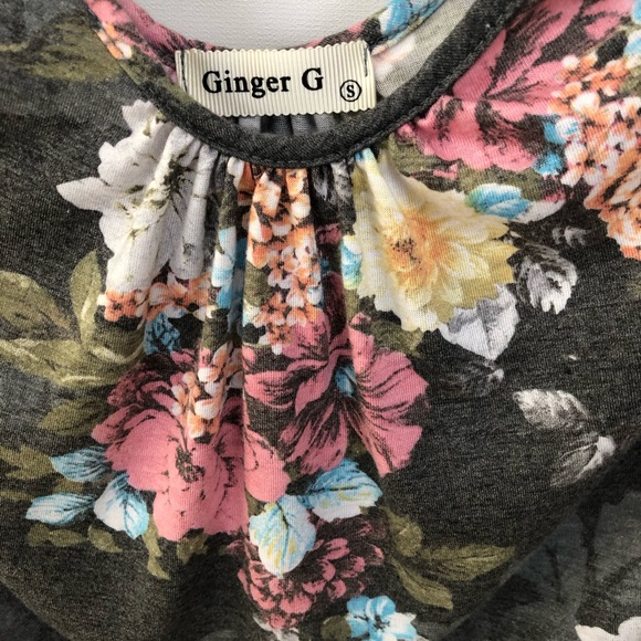 Floral Blouse - Picture 2 of 2